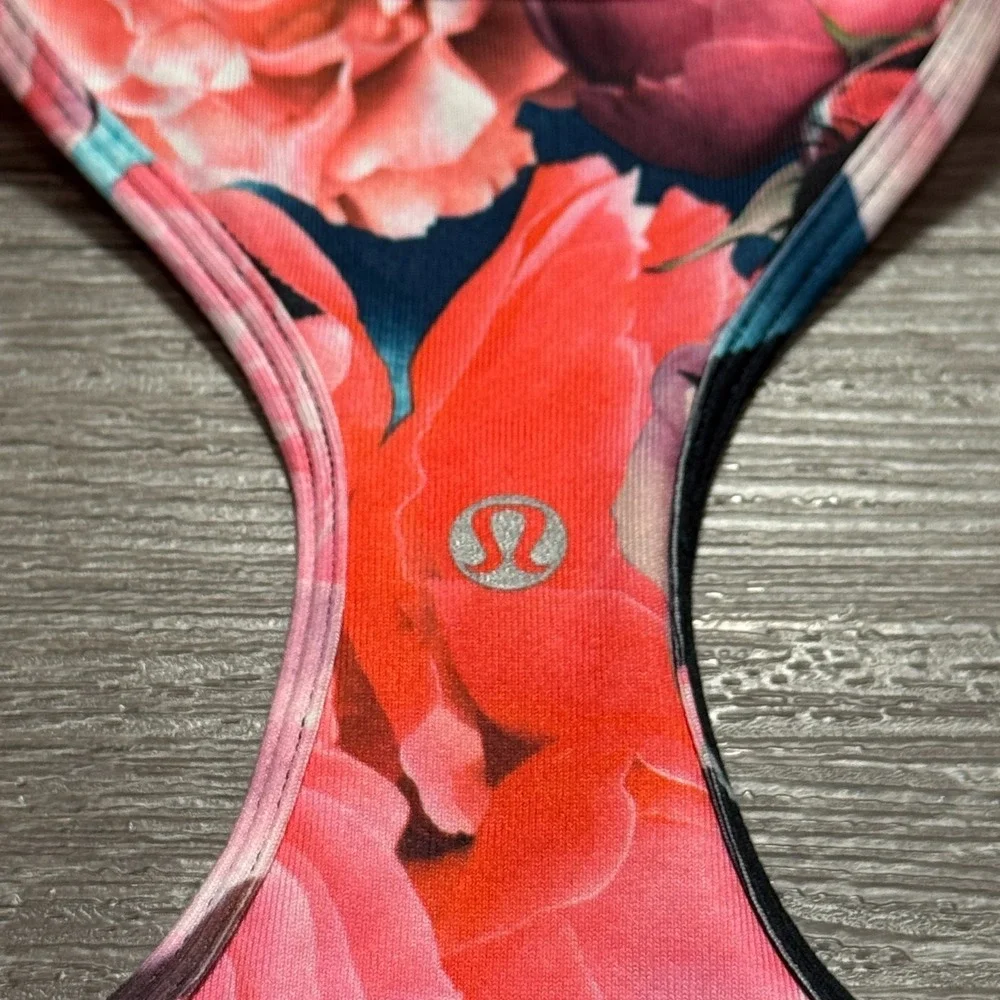 Lululemon Tank Top Women 8 Pink Luon Secret Garden Floral Racerback Yoga Running